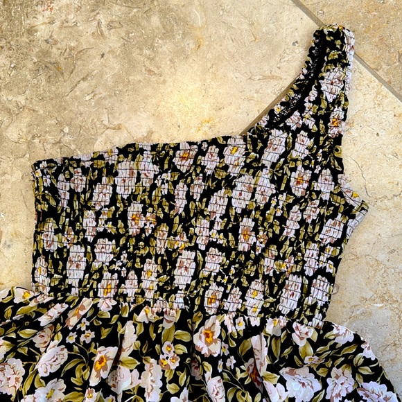 En Saison one shoulder maxi dress - Picture 2 of 3